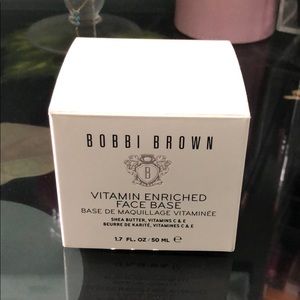Bobbi Brown vitamin enriched face base